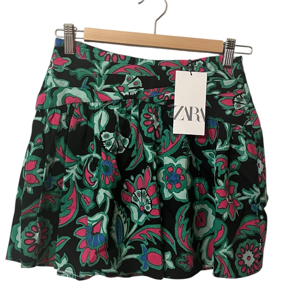 Zara Linen Blend Floral Mini Skirt (XS) — New with Tags